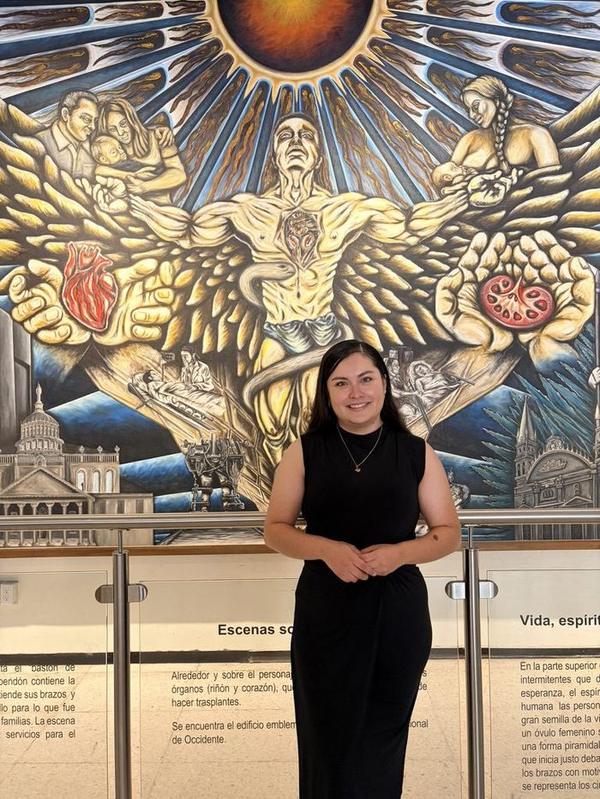 Dra. Diana Muñoz en el Hospital de Especialidades, Centro Médico Nacional de Occidente